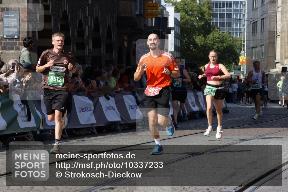 13.09.2026 - 21. swb-Marathon Bremen Strokosch-Dieckow http://msf.ph/oto/10337233 13.09.2026 13:18:59 Ziel 465, 2324, 2948, 3631, 4120, 4413, 4642, 5867, 6787, 6818, 7104, 7163, 7245, 7731, 8404, 8540, 8743, 8872, 9019, 9275, 9327, 9833, 189, 666, 1599, 2007, 2390, 4819, 4857, 5172, 6137, 6633, 7647, 7686, 9512 meine-sportfotos.de