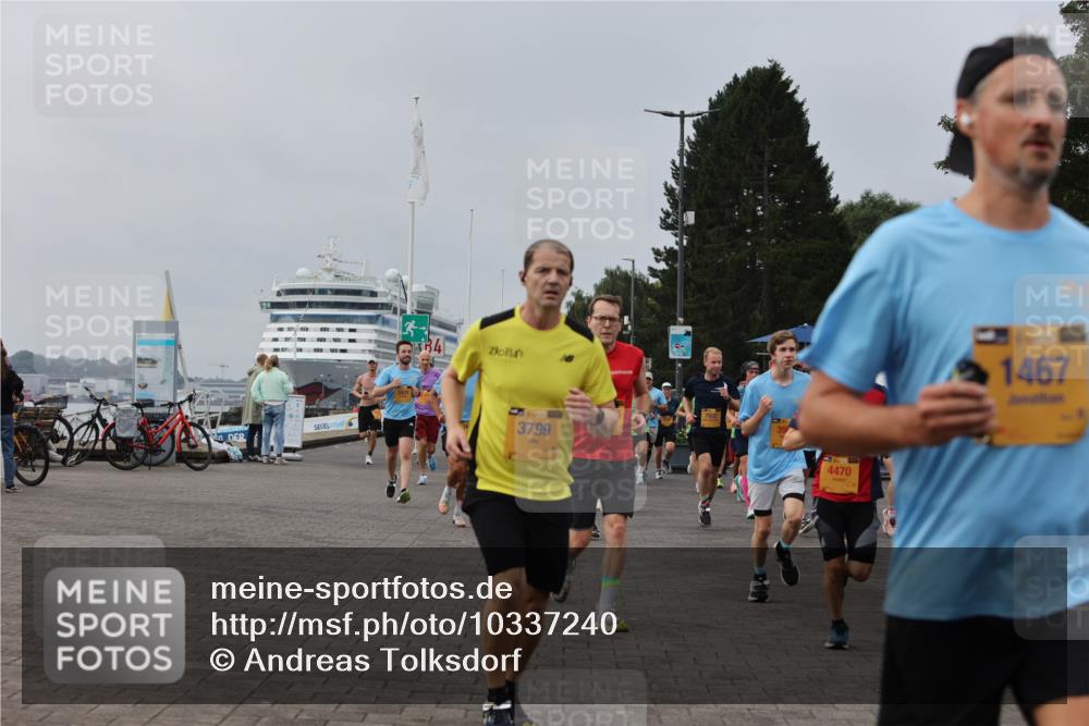 13.09.2026 - Kiel Lauf Andreas Tolksdorf http://msf.ph/oto/10337240 13.09.2026 09:54:20 Kiellinie 34, 3799, 4470, 1467 meine-sportfotos.de