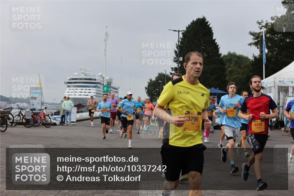 13.09.2026 - Kiel Lauf Andreas Tolksdorf http://msf.ph/oto/10337242 13.09.2026 09:54:21 Kiellinie 39, 3799, 3981, 38, 4470 meine-sportfotos.de