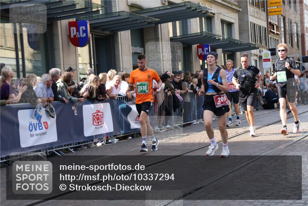 13.09.2026 - 21. swb-Marathon Bremen Strokosch-Dieckow http://msf.ph/oto/10337294 13.09.2026 13:25:44 Ziel 1163, 1647, 1896, 2033, 2062, 2666, 2708, 2987, 3248, 3516, 4067, 4476, 4723, 4724, 5013, 5558, 5622, 5701, 5854, 5906, 6135, 6605, 6886, 7638, 7780, 8271, 8361, 8592, 8635, 9266, 9794, 150, 191, 209, 1458, 1650, 1752, 2421, 2781, 3124, 3186, 3722, 3806, 4161, 4411, 4439, 4717, 4842, 4927, 5139, 5703, 5755, 5814, 6380, 7252, 8545, 8597, 8695, 8890, 9440, 9468, 9506 meine-sportfotos.de