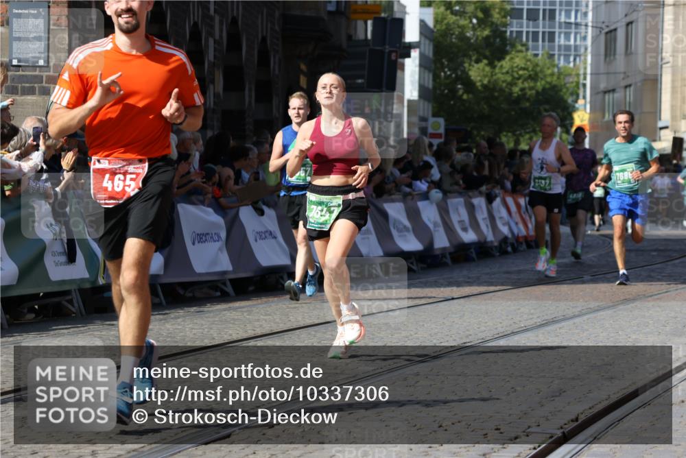 13.09.2026 - 21. swb-Marathon Bremen Strokosch-Dieckow http://msf.ph/oto/10337306 13.09.2026 13:19:01 Ziel 465, 2324, 2948, 3631, 4120, 4413, 4642, 5867, 6787, 7104, 7163, 7245, 7602, 7731, 8404, 8540, 8743, 8872, 9019, 9275, 9327, 9833, 189, 666, 1599, 2007, 2390, 2535, 3508, 4819, 4857, 5172, 6137, 6633, 7647, 7686, 9512, 9805 meine-sportfotos.de