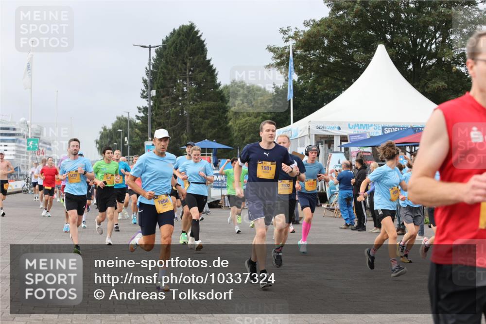 13.09.2026 - Kiel Lauf Andreas Tolksdorf http://msf.ph/oto/10337324 13.09.2026 09:54:23 Kiellinie 4, 5429, 1668, 1981, 7932, 9541 meine-sportfotos.de