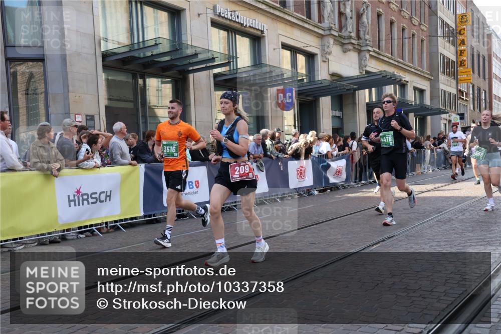 13.09.2026 - 21. swb-Marathon Bremen Strokosch-Dieckow http://msf.ph/oto/10337358 13.09.2026 13:25:45 Ziel 1163, 1647, 1896, 2033, 2062, 2666, 2708, 2987, 3248, 3516, 4067, 4476, 4723, 4724, 5013, 5558, 5622, 5701, 5854, 5906, 6135, 6605, 6886, 7638, 7780, 8271, 8361, 8592, 8635, 9266, 9794, 150, 191, 209, 1458, 1650, 1752, 2033, 2421, 2781, 3124, 3186, 3722, 3806, 4161, 4411, 4439, 4717, 4842, 4927, 5139, 5622, 5703, 5755, 5814, 7252, 8545, 8597, 8695, 8890, 9440, 9468, 9506 meine-sportfotos.de
