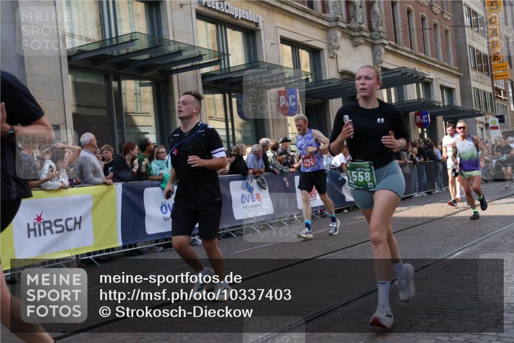 13.09.2026 - 21. swb-Marathon Bremen Strokosch-Dieckow http://msf.ph/oto/10337403 13.09.2026 13:25:47 Ziel 1163, 1647, 1896, 2062, 2666, 2708, 2987, 3248, 3516, 4067, 4476, 4723, 4724, 5558, 5701, 5854, 5906, 5934, 6135, 6605, 6886, 7638, 7780, 8271, 8361, 8592, 8635, 9266, 9794, 150, 191, 209, 1458, 1650, 1752, 2033, 2421, 2781, 2987, 3124, 3186, 3722, 3806, 4161, 4411, 4439, 4717, 4842, 4927, 5013, 5139, 5622, 5703, 5755, 5814, 8545, 8597, 8890, 9440, 9468, 9506 meine-sportfotos.de
