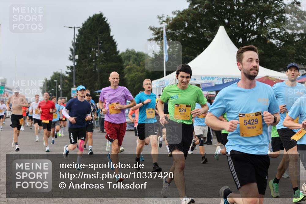 13.09.2026 - Kiel Lauf Andreas Tolksdorf http://msf.ph/oto/10337420 13.09.2026 09:54:26 Kiellinie 84, 4540, 38, 524, 4, 38, 4, 5429 meine-sportfotos.de