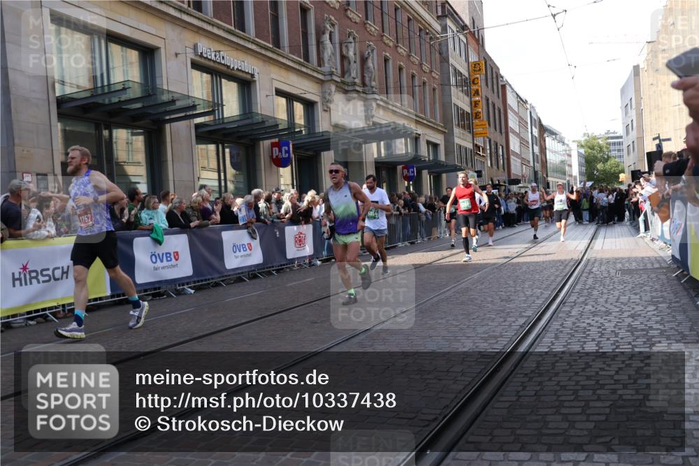 13.09.2026 - 21. swb-Marathon Bremen Strokosch-Dieckow http://msf.ph/oto/10337438 13.09.2026 13:25:48 Ziel 1163, 1647, 1896, 2062, 2666, 2708, 3248, 3516, 3983, 4067, 4476, 4723, 4724, 5558, 5701, 5854, 5906, 5934, 6135, 6605, 6886, 7638, 7780, 8271, 8361, 8592, 8635, 9266, 9794, 150, 191, 209, 1458, 1647, 1650, 1752, 2033, 2421, 2781, 2987, 3124, 3186, 3722, 3806, 4161, 4411, 4439, 4717, 4842, 4927, 5013, 5139, 5622, 5703, 5755, 5814, 8271, 8545, 8597, 8890, 9440, 9468, 9506 meine-sportfotos.de