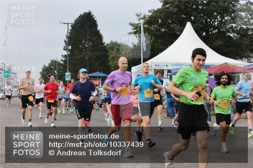 13.09.2026 - Kiel Lauf Andreas Tolksdorf http://msf.ph/oto/10337439 13.09.2026 09:54:27 Kiellinie 4, 143, 4540, 1236, 11612 meine-sportfotos.de