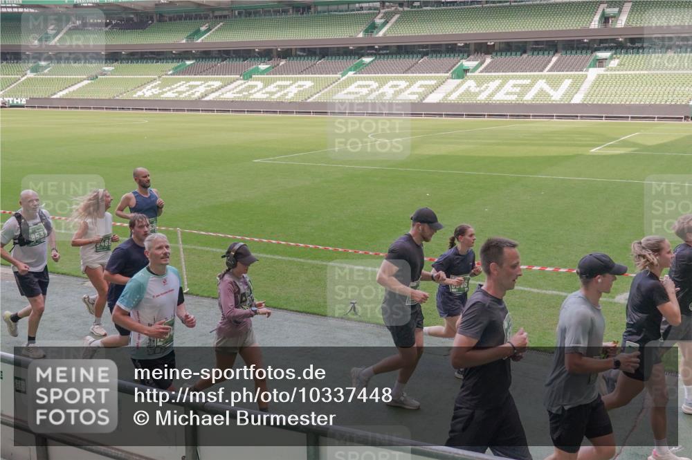 13.09.2026 - 21. swb-Marathon Bremen Michael Burmester http://msf.ph/oto/10337448 13.09.2026 13:14:10 Laufen im Stadion 183, 270, 278, 300, 349, 414, 460, 576, 600, 631, 695, 702, 768, 933, 950, 956, 1005, 1008, 1143, 1392, 1408, 1426, 1573, 1596, 1641, 1818, 1819, 1991, 2024, 2035, 2079, 2233, 2264, 2314, 2387, 2412, 2439, 2457, 2461, 2478, 2494, 2521, 2540, 2564, 2612, 2665, 2684, 2690, 2691, 2693, 2737, 2773, 2792, 2816, 2829, 2838, 2860, 2861, 2865, 2884, 2887, 2921, 2972, 2978, 3016, 3111, 3209, 3253, 3277, 3293, 3304, 3313, 3378, 3405, 3428, 3653, 3661, 3680, 4034, 4080, 4511 meine-sportfotos.de