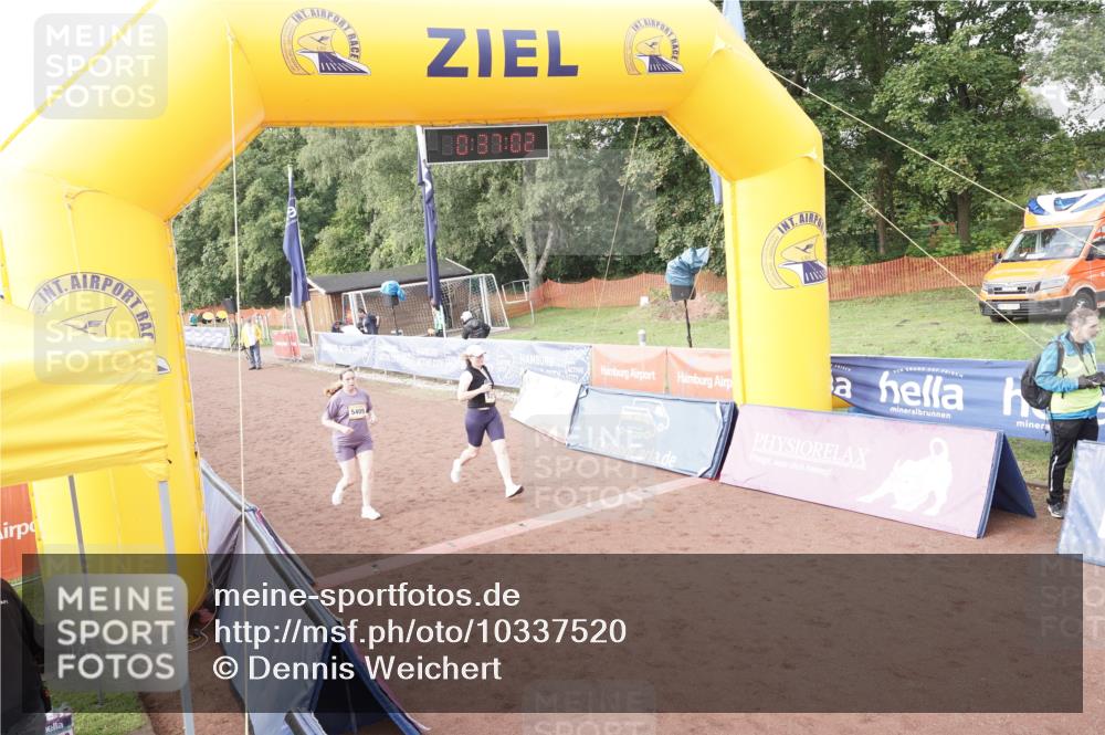 13.09.2026 - Airport Race Dennis Weichert http://msf.ph/oto/10337520 13.09.2026 10:37:36 Ziel 5214, 5303, 5397, 5405 meine-sportfotos.de