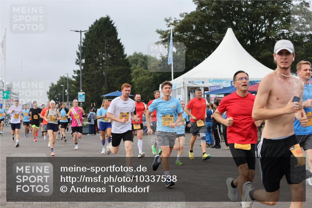13.09.2026 - Kiel Lauf Andreas Tolksdorf http://msf.ph/oto/10337538 13.09.2026 09:54:30 Kiellinie 4, 8687, 10952, 12761, 7775, 86, 2824 meine-sportfotos.de