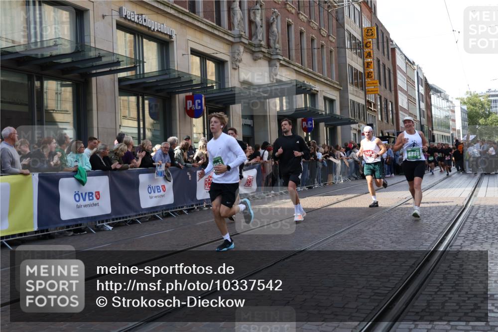 13.09.2026 - 21. swb-Marathon Bremen Strokosch-Dieckow http://msf.ph/oto/10337542 13.09.2026 13:25:51 Ziel 1896, 2062, 2434, 2666, 3248, 3516, 3983, 4067, 4476, 4723, 4724, 5558, 5701, 5854, 5906, 5934, 6230, 6605, 6886, 7638, 8361, 8592, 8635, 8817, 9266, 9794, 150, 191, 209, 1163, 1458, 1647, 1752, 2033, 2421, 2708, 2781, 2987, 3124, 3186, 3722, 3806, 4161, 4411, 4439, 4717, 4842, 4927, 5013, 5139, 5622, 5703, 5755, 6135, 7638, 7780, 8271, 8545, 8597, 8890, 9440, 9506 meine-sportfotos.de