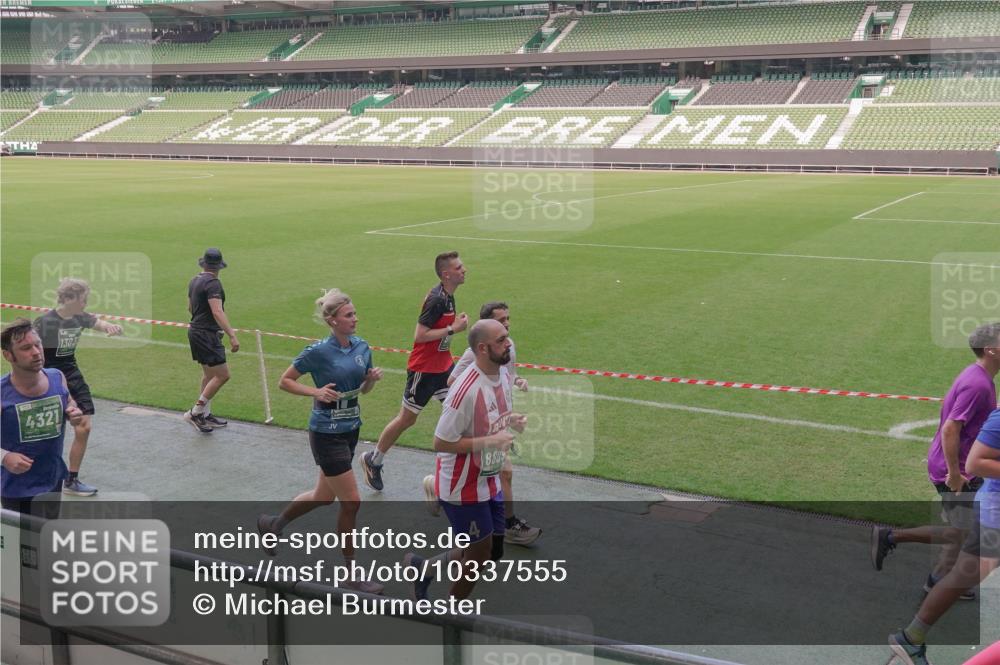 13.09.2026 - 21. swb-Marathon Bremen Michael Burmester http://msf.ph/oto/10337555 13.09.2026 13:14:25 Laufen im Stadion 266, 270, 278, 300, 349, 414, 460, 576, 600, 631, 702, 768, 950, 956, 1005, 1008, 1047, 1143, 1392, 1408, 1426, 1573, 1596, 1641, 1818, 1819, 1991, 2024, 2035, 2079, 2233, 2314, 2387, 2412, 2439, 2457, 2466, 2484, 2494, 2521, 2540, 2564, 2612, 2665, 2690, 2691, 2693, 2737, 2773, 2792, 2816, 2829, 2838, 2861, 2865, 2884, 2887, 2921, 2972, 2978, 3016, 3111, 3209, 3253, 3277, 3304, 3313, 3355, 3378, 3405, 3428, 3653, 3661, 3670, 3680, 3847, 4034, 4080, 4511 meine-sportfotos.de