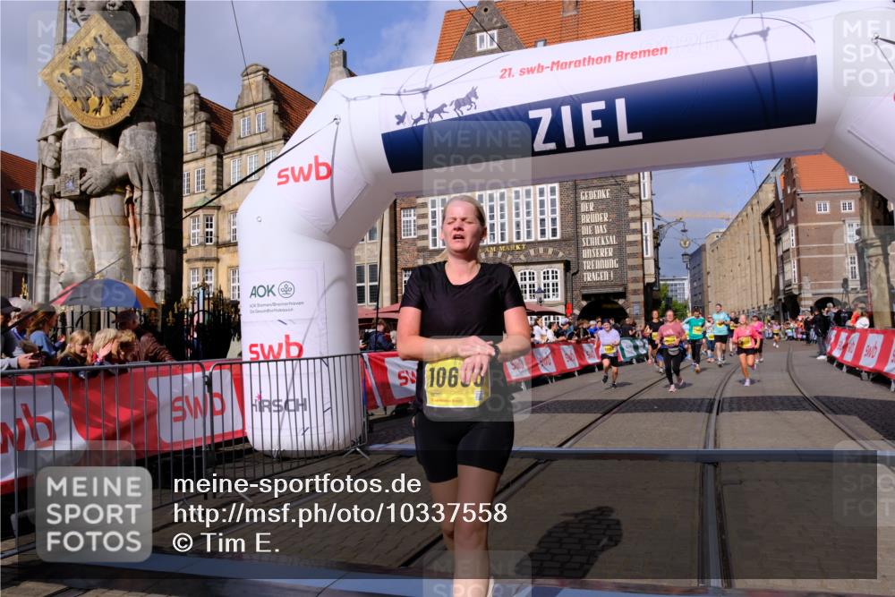 13.09.2026 - 21. swb-Marathon Bremen Tim E. http://msf.ph/oto/10337558 13.09.2026 11:08:13 Ziel 10139, 10660, 10661, 10674, 10830, 10871, 10937, 11044, 11378, 11404, 11515, 11831, 11833, 11958, 12024, 12031, 12066, 12097, 12248, 12511, 12512 meine-sportfotos.de