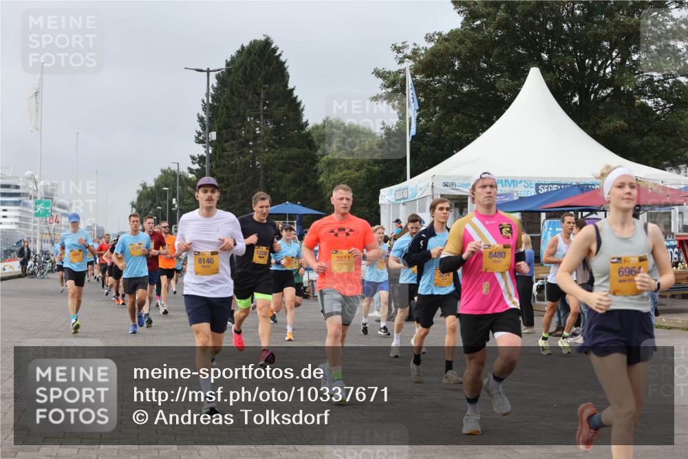 13.09.2026 - Kiel Lauf Andreas Tolksdorf http://msf.ph/oto/10337671 13.09.2026 09:54:34 Kiellinie 4, 2493, 12286, 8146, 3811, 5274, 8480, 6964 meine-sportfotos.de