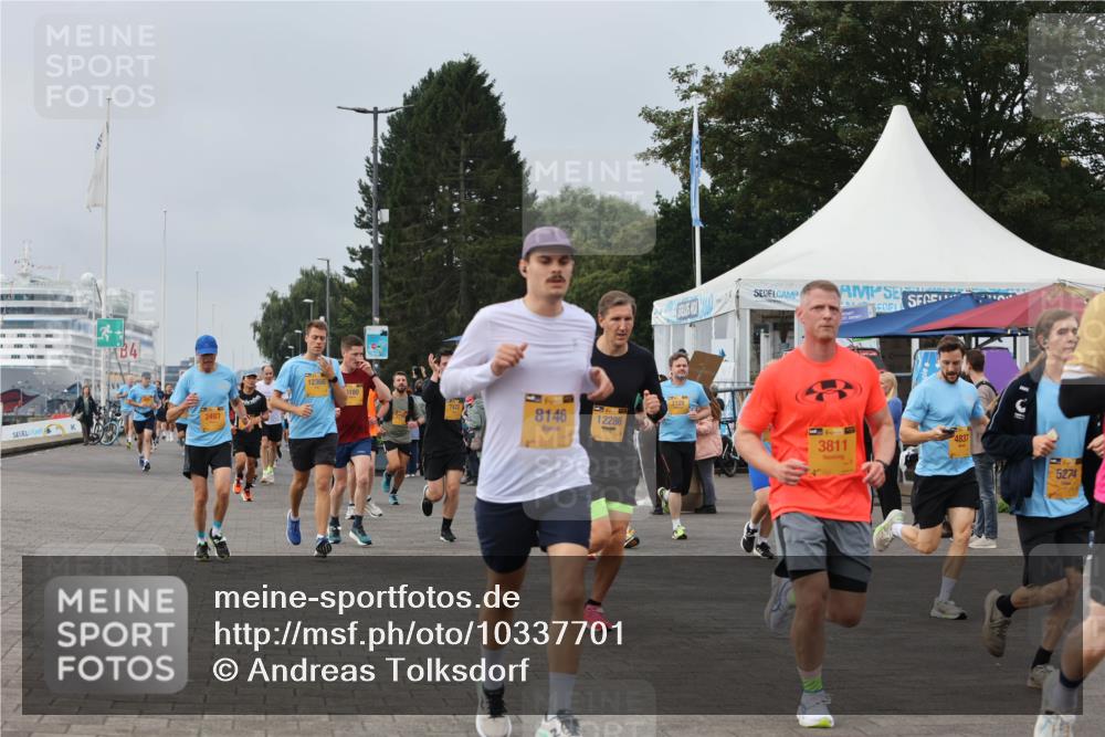 13.09.2026 - Kiel Lauf Andreas Tolksdorf http://msf.ph/oto/10337701 13.09.2026 09:54:35 Kiellinie 12366, 3180, 7472, 8146, 12286, 7129, 3811, 4837, 5274 meine-sportfotos.de