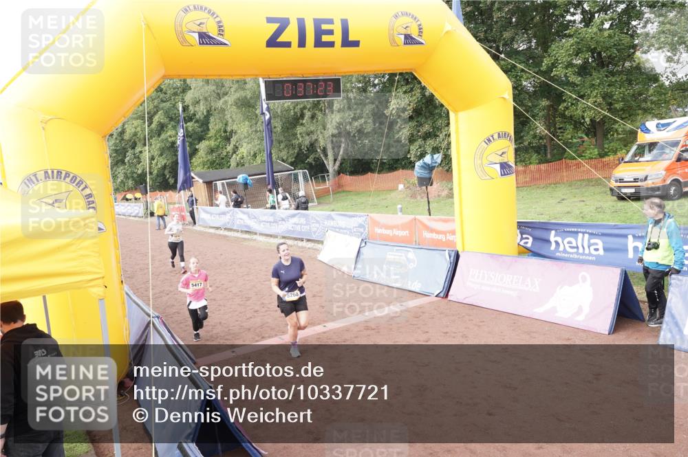 13.09.2026 - Airport Race Dennis Weichert http://msf.ph/oto/10337721 13.09.2026 10:37:57 Ziel 5268, 5270, 5417 meine-sportfotos.de