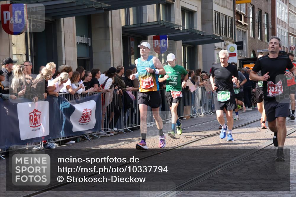 13.09.2026 - 21. swb-Marathon Bremen Strokosch-Dieckow http://msf.ph/oto/10337794 13.09.2026 13:25:58 Ziel 1649, 1896, 2434, 2658, 2666, 3603, 3983, 4723, 4724, 5747, 5854, 5906, 5934, 5992, 6230, 6639, 6886, 7626, 8635, 8817, 13195, 150, 191, 1163, 1458, 1647, 1752, 2033, 2062, 2421, 2708, 2781, 2987, 3124, 3248, 3516, 3722, 4067, 4161, 4411, 4439, 4476, 4842, 4927, 5013, 5139, 5558, 5622, 5701, 6135, 6605, 7638, 7780, 8271, 8361, 8592, 8597, 9266, 9440, 9794 meine-sportfotos.de