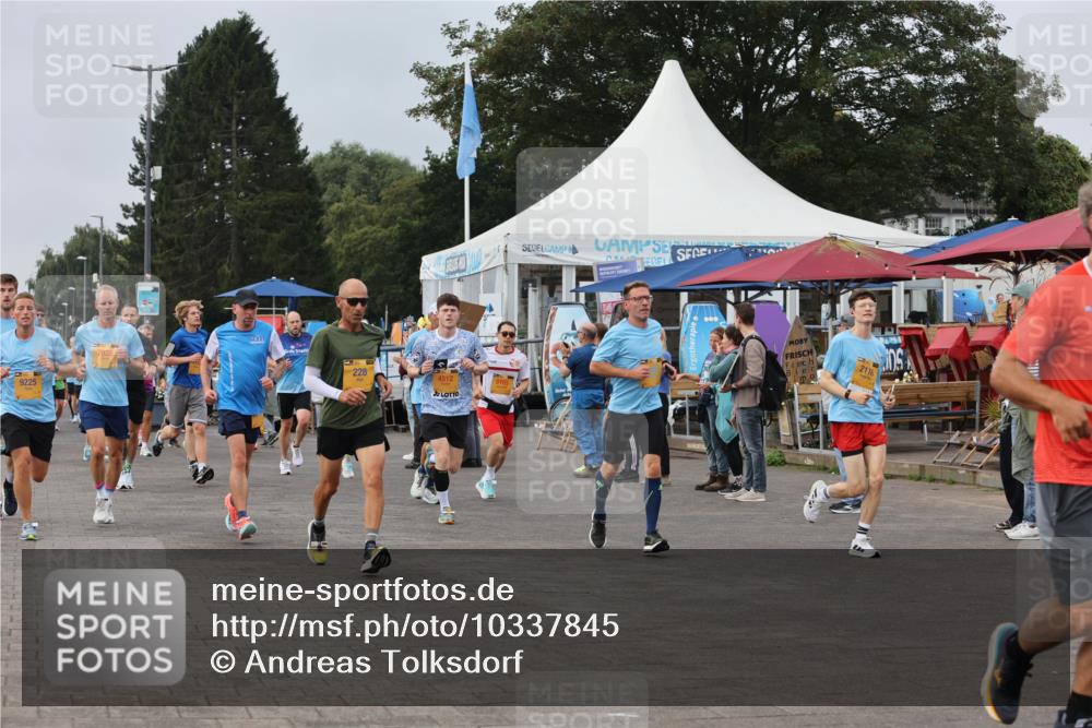 13.09.2026 - Kiel Lauf Andreas Tolksdorf http://msf.ph/oto/10337845 13.09.2026 09:54:45 Kiellinie 9225, 7928, 228, 4512 meine-sportfotos.de