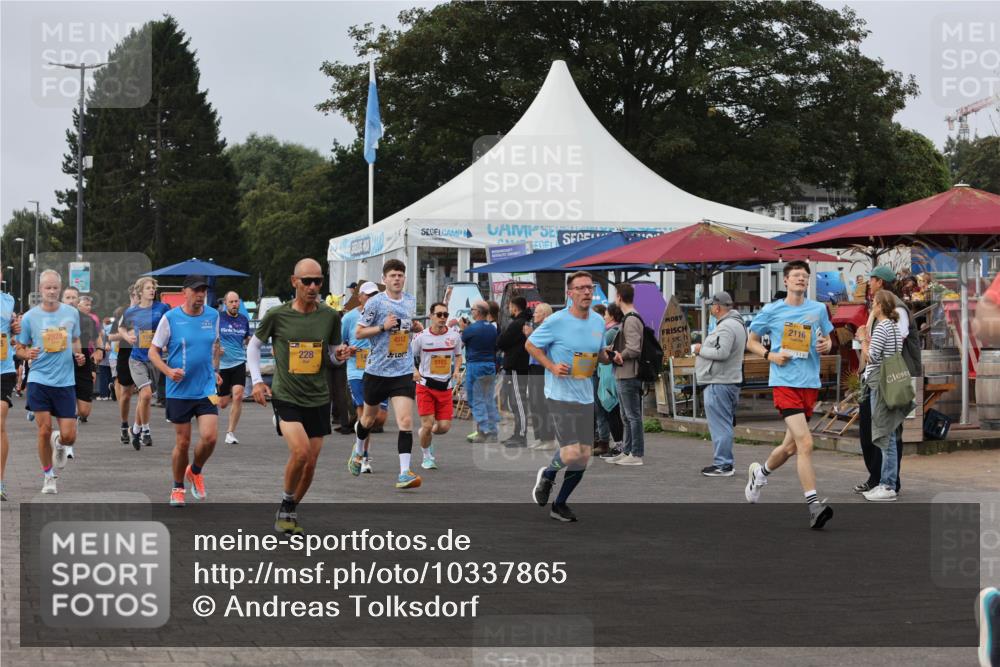 13.09.2026 - Kiel Lauf Andreas Tolksdorf http://msf.ph/oto/10337865 13.09.2026 09:54:46 Kiellinie 7928, 4512, 228, 5165, 2116 meine-sportfotos.de
