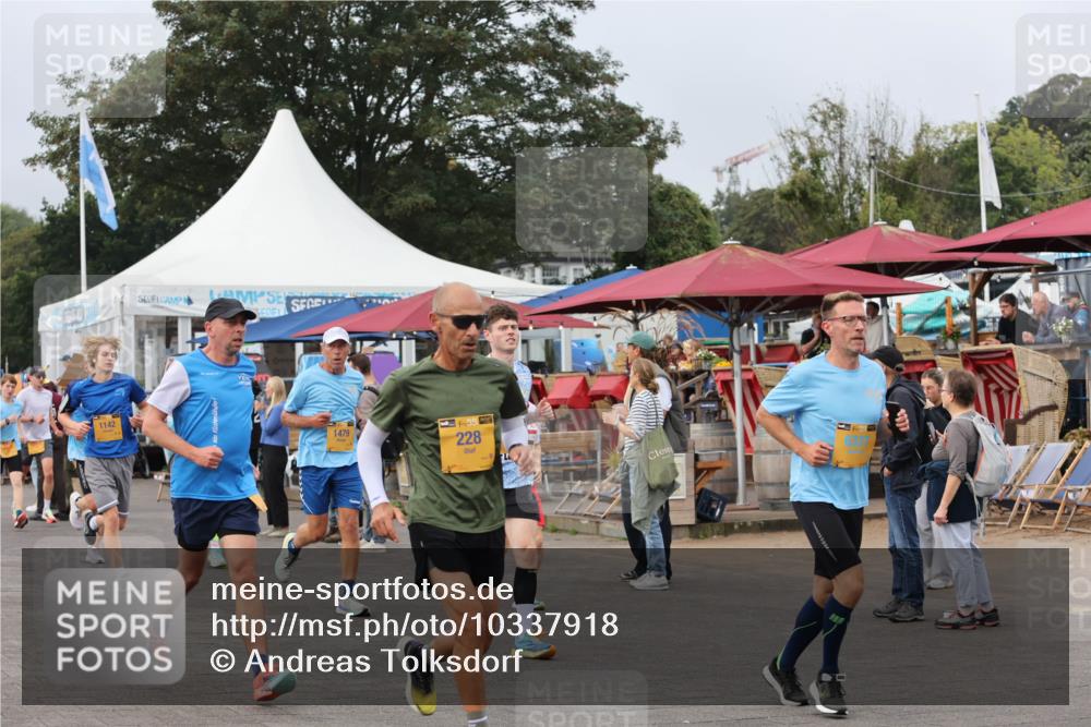 13.09.2026 - Kiel Lauf Andreas Tolksdorf http://msf.ph/oto/10337918 13.09.2026 09:54:47 Kiellinie 1142, 1479, 39, 228 meine-sportfotos.de
