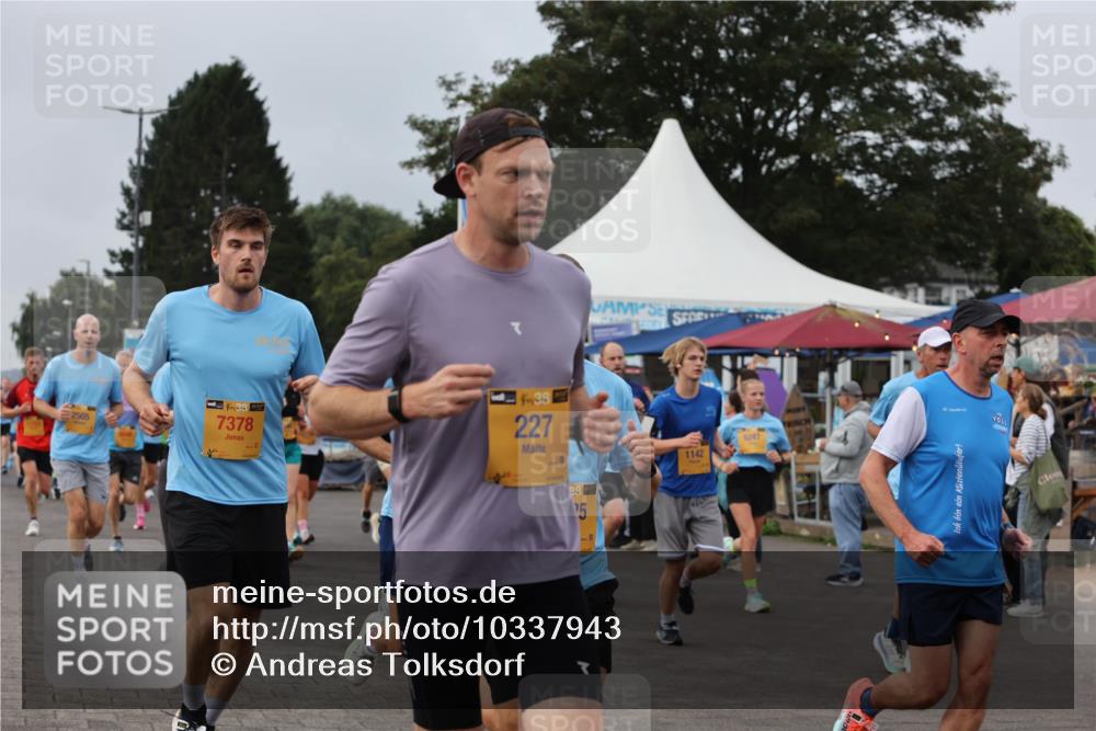 13.09.2026 - Kiel Lauf Andreas Tolksdorf http://msf.ph/oto/10337943 13.09.2026 09:54:48 Kiellinie 2505, 38, 7378, 227, 38, 5, 1142, 5247 meine-sportfotos.de