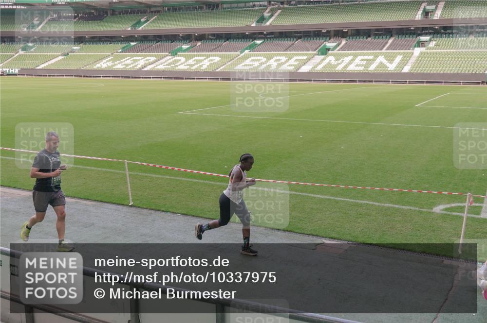 13.09.2026 - 21. swb-Marathon Bremen Michael Burmester http://msf.ph/oto/10337975 13.09.2026 13:15:18 Laufen im Stadion 143, 263, 266, 300, 414, 460, 598, 612, 653, 768, 956, 1008, 1047, 1392, 1408, 1573, 1818, 1819, 1874, 2013, 2024, 2218, 2233, 2235, 2314, 2359, 2385, 2386, 2412, 2466, 2468, 2484, 2494, 2521, 2564, 2667, 2678, 2690, 2691, 2737, 2760, 2783, 2829, 2838, 2859, 2861, 2865, 2874, 2887, 2958, 2978, 3001, 3075, 3157, 3165, 3185, 3237, 3265, 3331, 3355, 3378, 3382, 3405, 3428, 3486, 3512, 3653, 3661, 3670, 3680, 3829, 3847, 4034, 4080, 4511 meine-sportfotos.de