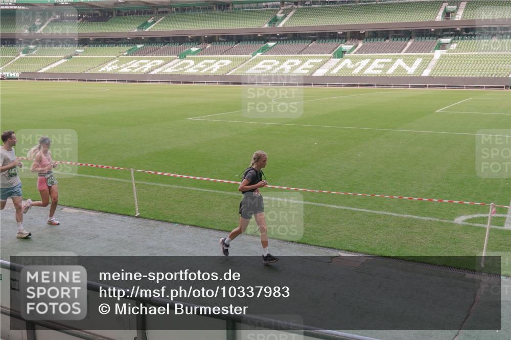 13.09.2026 - 21. swb-Marathon Bremen Michael Burmester http://msf.ph/oto/10337983 13.09.2026 13:15:21 Laufen im Stadion 143, 263, 266, 300, 414, 460, 598, 612, 653, 768, 956, 1008, 1047, 1392, 1408, 1573, 1818, 1819, 1874, 2013, 2024, 2218, 2233, 2235, 2314, 2359, 2385, 2386, 2412, 2466, 2468, 2484, 2494, 2521, 2564, 2664, 2667, 2678, 2690, 2691, 2698, 2737, 2760, 2783, 2829, 2838, 2846, 2859, 2861, 2865, 2874, 2887, 2958, 2978, 3001, 3075, 3133, 3157, 3165, 3185, 3237, 3265, 3331, 3355, 3378, 3382, 3405, 3428, 3486, 3512, 3653, 3661, 3670, 3680, 3829, 3847, 4034, 4080, 4511 meine-sportfotos.de