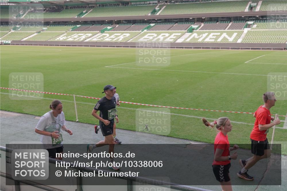 13.09.2026 - 21. swb-Marathon Bremen Michael Burmester http://msf.ph/oto/10338006 13.09.2026 13:15:24 Laufen im Stadion 143, 263, 266, 300, 414, 460, 598, 612, 653, 768, 956, 1008, 1047, 1392, 1408, 1573, 1818, 1819, 1874, 2013, 2024, 2218, 2233, 2235, 2314, 2359, 2385, 2386, 2466, 2468, 2484, 2494, 2521, 2564, 2664, 2667, 2678, 2690, 2691, 2698, 2737, 2760, 2783, 2829, 2838, 2846, 2859, 2861, 2865, 2874, 2887, 2958, 2978, 3001, 3075, 3133, 3157, 3165, 3185, 3237, 3265, 3331, 3355, 3378, 3382, 3405, 3428, 3486, 3512, 3653, 3670, 3680, 3829, 3847, 4034, 4080, 4511 meine-sportfotos.de