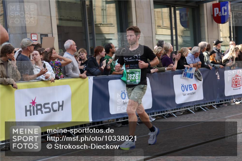 13.09.2026 - 21. swb-Marathon Bremen Strokosch-Dieckow http://msf.ph/oto/10338021 13.09.2026 13:26:06 Ziel 1368, 1649, 2434, 2658, 3526, 3603, 3983, 4077, 4723, 5747, 5906, 5934, 5992, 6230, 6639, 7626, 8817, 9260, 13195, 150, 1163, 1647, 1896, 2033, 2062, 2666, 2708, 2781, 2987, 3248, 3516, 3722, 4067, 4161, 4411, 4476, 4724, 4842, 5013, 5558, 5622, 5701, 5854, 6135, 6605, 6886, 7638, 7780, 8271, 8361, 8592, 8635, 9266, 9794 meine-sportfotos.de