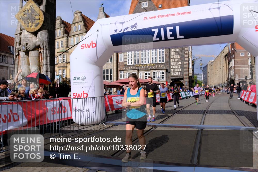 13.09.2026 - 21. swb-Marathon Bremen Tim E. http://msf.ph/oto/10338027 13.09.2026 11:08:27 Ziel 10135, 10139, 10188, 10404, 10493, 10767, 10793, 10851, 10859, 11032, 11044, 11263, 11378, 11404, 11659, 11831, 11833, 11958, 12031, 12066, 12160, 12248, 12325, 12384, 12389 meine-sportfotos.de