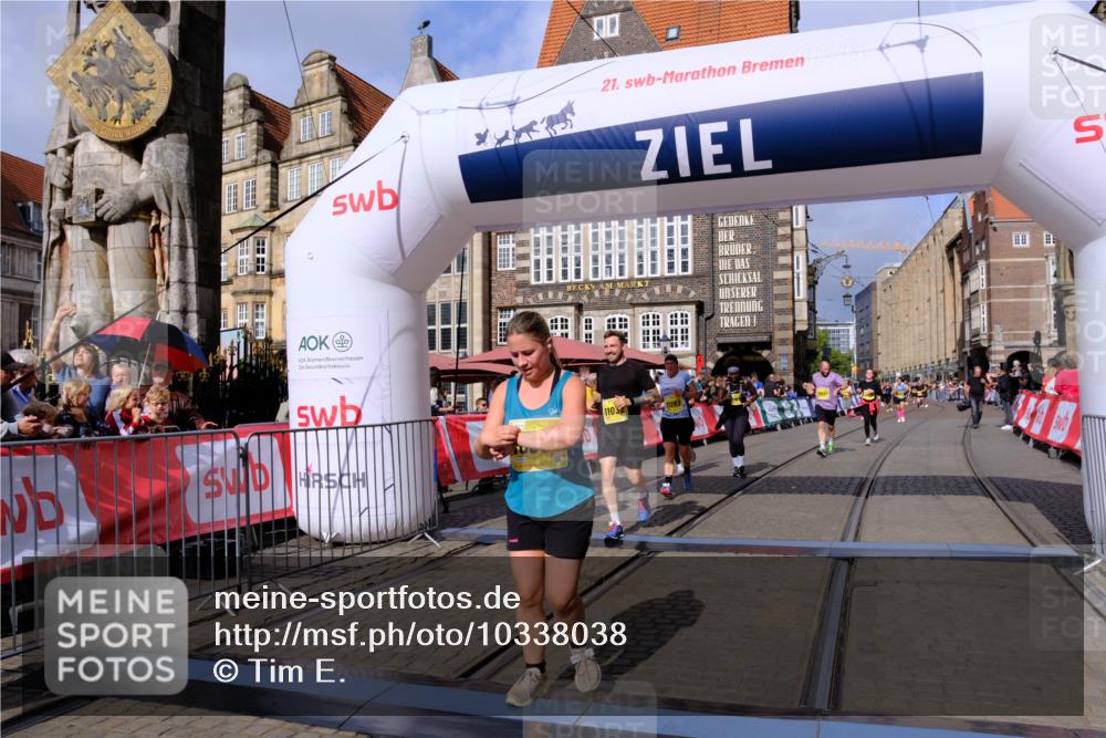 13.09.2026 - 21. swb-Marathon Bremen Tim E. http://msf.ph/oto/10338038 13.09.2026 11:08:27 Ziel 10135, 10139, 10188, 10404, 10493, 10767, 10793, 10851, 10859, 11032, 11044, 11263, 11378, 11404, 11659, 11831, 11833, 11958, 12031, 12066, 12160, 12248, 12325, 12384, 12389 meine-sportfotos.de