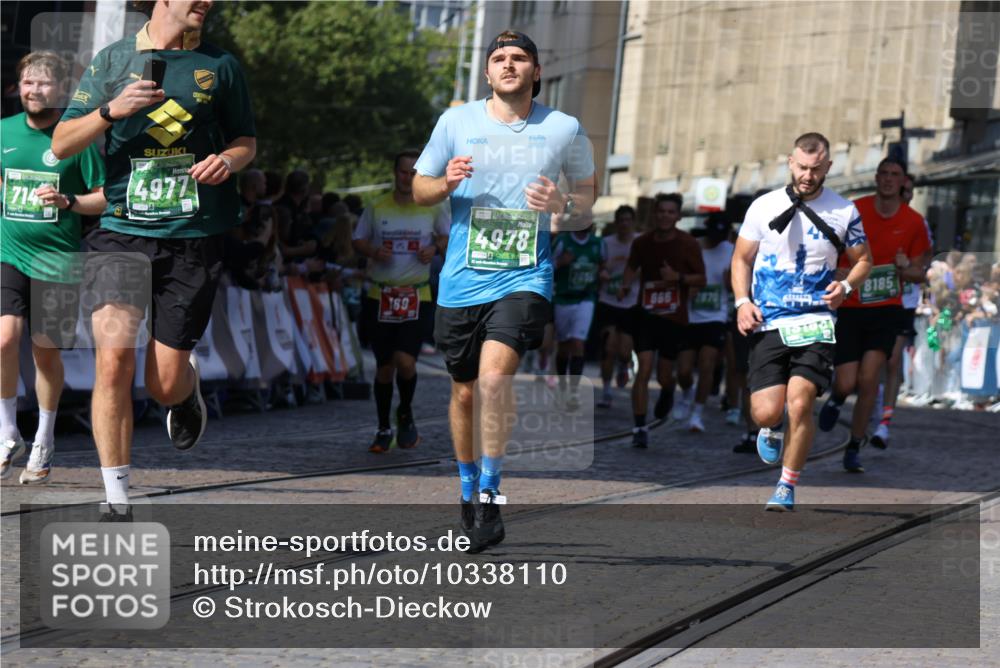 13.09.2026 - 21. swb-Marathon Bremen Strokosch-Dieckow http://msf.ph/oto/10338110 13.09.2026 13:19:31 Ziel 189, 666, 1599, 2007, 2390, 2423, 2535, 3182, 3508, 4819, 4857, 5172, 6008, 6137, 6633, 7647, 7686, 7754, 9512, 9552, 9638, 9805, 161, 461, 926, 1010, 1232, 1281, 1468, 1535, 1642, 2870, 2906, 3966, 4479, 4480, 4977, 4978, 7037, 7140, 7655, 8185, 9359, 9984, 13163 meine-sportfotos.de