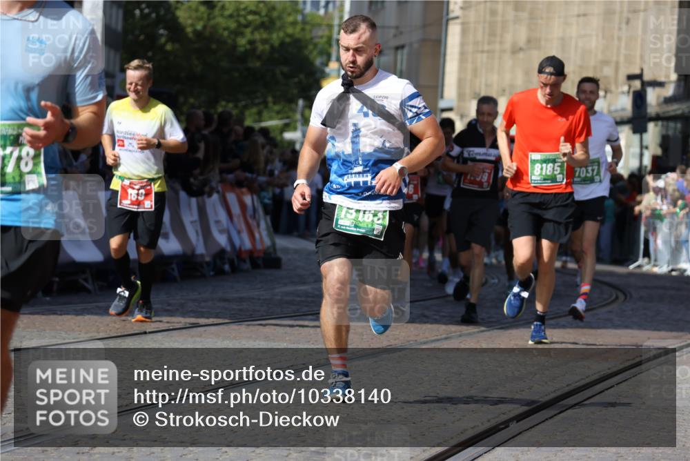 13.09.2026 - 21. swb-Marathon Bremen Strokosch-Dieckow http://msf.ph/oto/10338140 13.09.2026 13:19:33 Ziel 189, 666, 1599, 2007, 2390, 2423, 2535, 3182, 3508, 4819, 4857, 5172, 5371, 6008, 6137, 6633, 7647, 7686, 7754, 9512, 9552, 9638, 9805, 161, 461, 926, 1010, 1232, 1281, 1468, 1535, 1642, 2870, 2906, 3966, 4101, 4479, 4480, 7037, 7140, 7655, 8185, 9359, 9984, 13163 meine-sportfotos.de