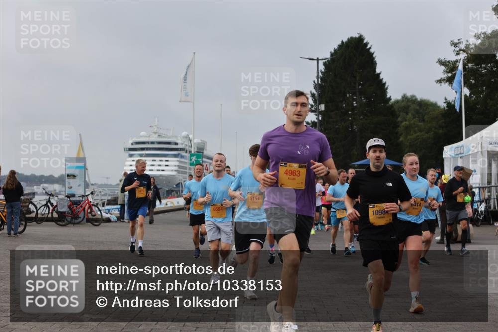 13.09.2026 - Kiel Lauf Andreas Tolksdorf http://msf.ph/oto/10338153 13.09.2026 09:54:56 Kiellinie 3170, 9554, 5151, 1, 39, 4963, 5140, 38, 10984 meine-sportfotos.de