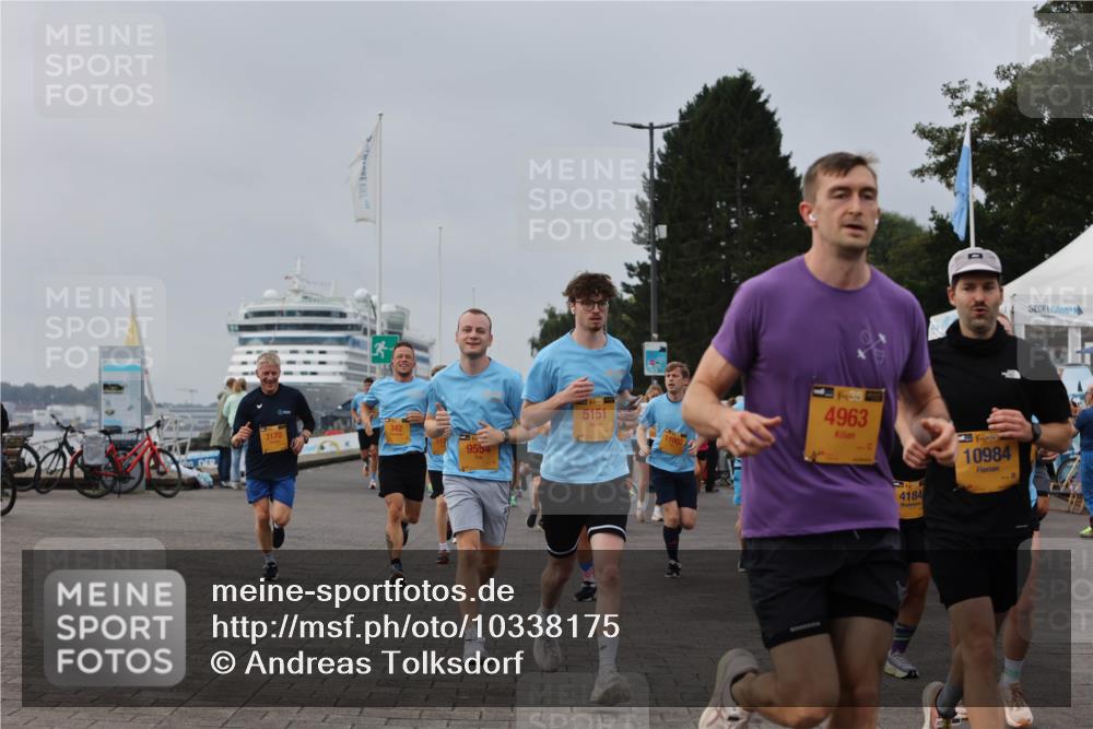 13.09.2026 - Kiel Lauf Andreas Tolksdorf http://msf.ph/oto/10338175 13.09.2026 09:54:56 Kiellinie 3170, 9554, 5151, 11002, 1, 39, 4963, 4184, 1, 39, 10984 meine-sportfotos.de