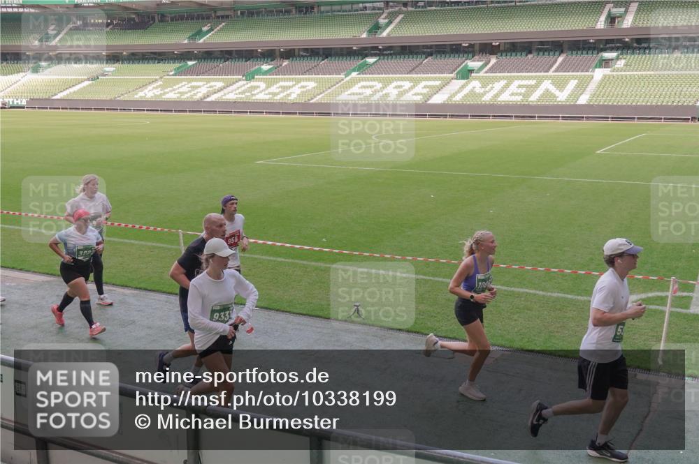 13.09.2026 - 21. swb-Marathon Bremen Michael Burmester http://msf.ph/oto/10338199 13.09.2026 13:15:48 Laufen im Stadion 143, 153, 231, 263, 266, 300, 414, 598, 612, 653, 1008, 1047, 1185, 1312, 1465, 1539, 1818, 1819, 1874, 2013, 2218, 2235, 2314, 2351, 2359, 2363, 2385, 2386, 2466, 2468, 2484, 2494, 2579, 2664, 2667, 2678, 2690, 2691, 2698, 2737, 2760, 2778, 2783, 2799, 2838, 2846, 2859, 2861, 2865, 2874, 2958, 2974, 2978, 3001, 3075, 3133, 3157, 3165, 3185, 3237, 3265, 3331, 3355, 3382, 3387, 3486, 3512, 3670, 3680, 3829, 3847, 4034, 4080, 4511 meine-sportfotos.de