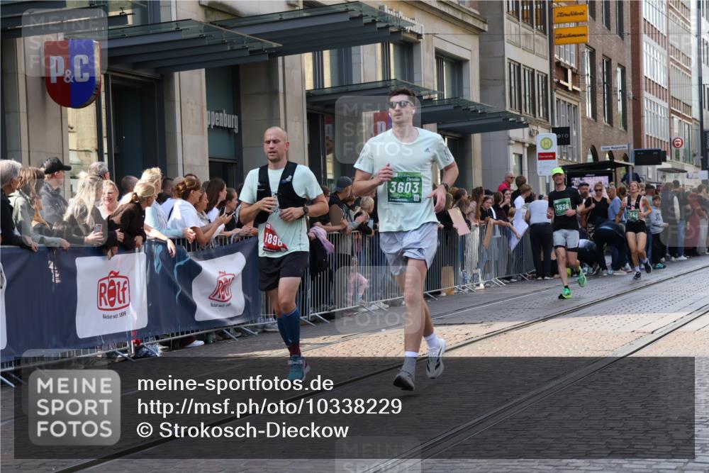 13.09.2026 - 21. swb-Marathon Bremen Strokosch-Dieckow http://msf.ph/oto/10338229 13.09.2026 13:26:12 Ziel 1368, 1649, 2434, 2658, 2779, 3526, 3603, 3983, 4077, 5747, 5934, 5992, 6230, 6289, 6375, 6548, 6639, 7626, 8817, 9260, 13195, 1163, 1647, 1896, 2062, 2666, 2708, 2987, 3248, 3516, 4067, 4476, 4723, 4724, 5558, 5701, 5854, 5906, 5934, 6135, 6605, 6886, 7638, 7780, 8271, 8361, 8592, 8635, 9266, 9794 meine-sportfotos.de