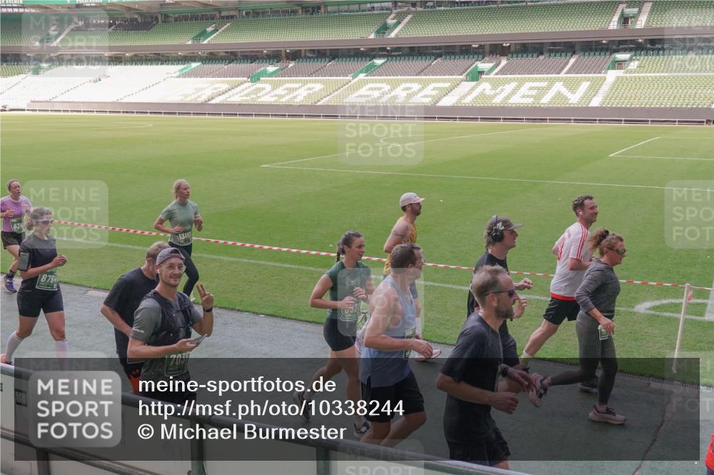 13.09.2026 - 21. swb-Marathon Bremen Michael Burmester http://msf.ph/oto/10338244 13.09.2026 13:15:52 Laufen im Stadion 143, 153, 231, 263, 266, 300, 414, 598, 612, 653, 990, 1008, 1047, 1185, 1312, 1465, 1539, 1818, 1874, 2013, 2218, 2235, 2259, 2314, 2351, 2359, 2363, 2385, 2386, 2466, 2468, 2484, 2494, 2579, 2664, 2667, 2678, 2690, 2691, 2698, 2737, 2760, 2778, 2783, 2799, 2838, 2846, 2859, 2861, 2865, 2874, 2958, 2974, 2978, 2996, 3001, 3075, 3133, 3157, 3165, 3185, 3237, 3265, 3331, 3355, 3382, 3387, 3486, 3501, 3512, 3670, 3680, 3829, 3847, 4034, 4080, 4511 meine-sportfotos.de