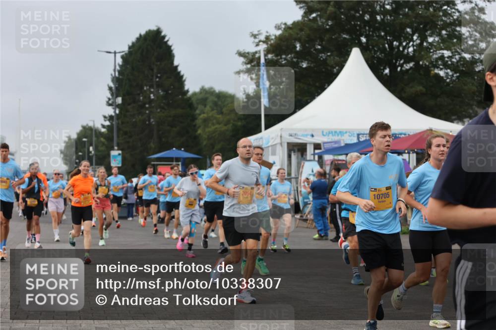 13.09.2026 - Kiel Lauf Andreas Tolksdorf http://msf.ph/oto/10338307 13.09.2026 09:55:02 Kiellinie 6045, 2094, 35, 10705 meine-sportfotos.de