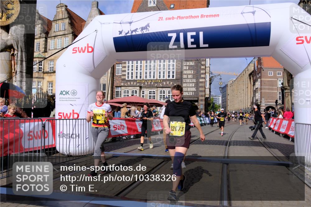 13.09.2026 - 21. swb-Marathon Bremen Tim E. http://msf.ph/oto/10338326 13.09.2026 11:08:42 Ziel 10135, 10188, 10229, 10851, 11065, 11124, 11509, 11560, 11561, 11678, 11888, 11968, 12073, 12164, 12315, 12325, 12410, 12516 meine-sportfotos.de