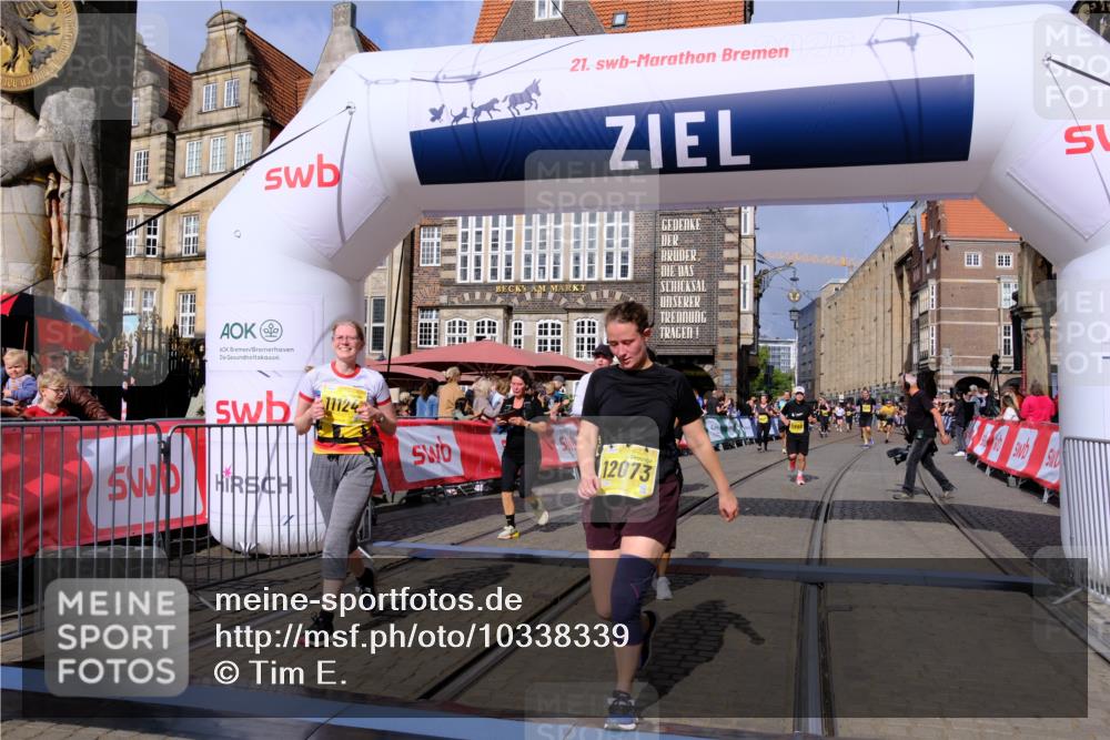 13.09.2026 - 21. swb-Marathon Bremen Tim E. http://msf.ph/oto/10338339 13.09.2026 11:08:42 Ziel 10135, 10188, 10229, 10851, 11065, 11124, 11509, 11560, 11561, 11678, 11888, 11968, 12073, 12164, 12315, 12325, 12410, 12516 meine-sportfotos.de