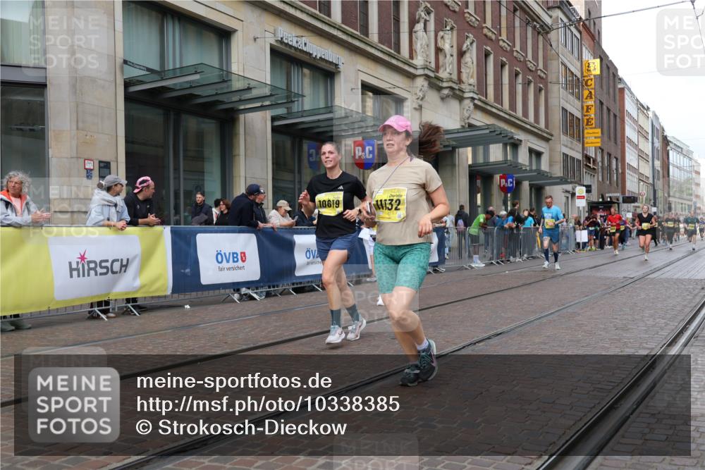 13.09.2026 - 21. swb-Marathon Bremen Strokosch-Dieckow http://msf.ph/oto/10338385 13.09.2026 11:05:52 Ziel 10204, 10375, 10376, 10619, 10662, 10681, 10682, 11029, 11132, 11156, 11340, 11374, 11432, 11460, 11674, 11690, 11775, 11786, 11849, 12186, 12479, 12486, 10018, 10168, 10238, 10259, 10260, 10305, 10382, 10457, 10619, 10864, 11024, 11132, 11164, 11477, 11520, 11724, 11791, 11892, 11947, 12156, 12186, 12273, 12330, 12362, 12378, 12501, 12523, 12528, 12773 meine-sportfotos.de