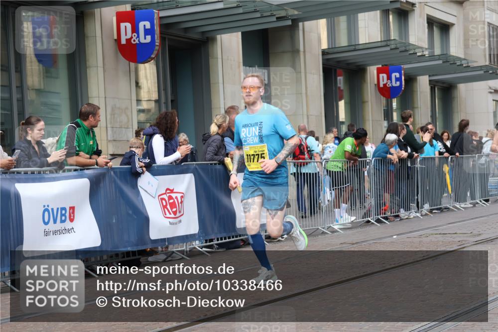 13.09.2026 - 21. swb-Marathon Bremen Strokosch-Dieckow http://msf.ph/oto/10338466 13.09.2026 11:05:55 Ziel 10204, 10375, 10376, 10662, 10681, 10682, 10852, 11029, 11156, 11340, 11374, 11432, 11460, 11674, 11690, 11729, 11775, 11786, 11849, 12479, 12486, 10018, 10168, 10238, 10259, 10260, 10305, 10382, 10457, 10619, 10864, 11024, 11132, 11164, 11477, 11520, 11791, 11947, 12156, 12186, 12362, 12378, 12501, 12523, 12528, 12773 meine-sportfotos.de