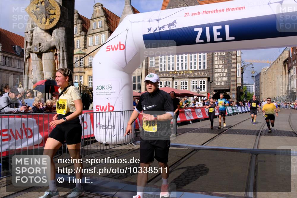 13.09.2026 - 21. swb-Marathon Bremen Tim E. http://msf.ph/oto/10338511 13.09.2026 11:08:47 Ziel 10229, 11065, 11124, 11509, 11560, 11561, 11678, 11834, 11888, 11968, 12073, 12162, 12164, 12315, 12410, 12516 meine-sportfotos.de