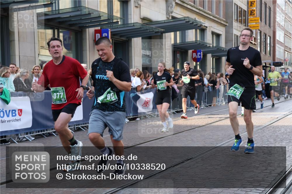 13.09.2026 - 21. swb-Marathon Bremen Strokosch-Dieckow http://msf.ph/oto/10338520 13.09.2026 13:26:23 Ziel 1368, 2779, 3526, 3852, 3893, 4077, 4441, 4598, 4919, 5054, 5937, 6289, 6314, 6375, 6548, 6580, 8112, 8303, 9260, 9551, 13097, 1649, 1896, 2434, 2658, 2666, 3603, 3983, 4723, 4724, 5747, 5854, 5906, 5934, 5992, 6230, 6639, 6886, 7626, 8635, 8817, 13195 meine-sportfotos.de