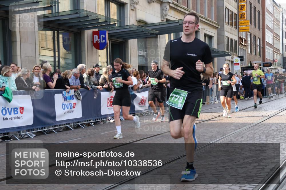 13.09.2026 - 21. swb-Marathon Bremen Strokosch-Dieckow http://msf.ph/oto/10338536 13.09.2026 13:26:23 Ziel 1368, 2779, 3526, 3852, 3893, 4077, 4441, 4598, 4919, 5054, 5937, 6289, 6314, 6375, 6548, 6580, 8112, 8303, 9260, 9551, 13097, 1649, 1896, 2434, 2658, 2666, 3603, 3983, 4723, 4724, 5747, 5854, 5906, 5934, 5992, 6230, 6639, 6886, 7626, 8635, 8817, 13195 meine-sportfotos.de