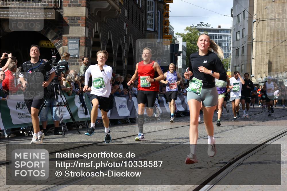 13.09.2026 - 21. swb-Marathon Bremen Strokosch-Dieckow http://msf.ph/oto/10338587 13.09.2026 13:26:00 Ziel 150, 191, 209, 1458, 1752, 2033, 2421, 2781, 3124, 3186, 3722, 3806, 4161, 4411, 4439, 4717, 4842, 4927, 5139, 5622, 5703, 5755, 5814, 8545, 8597, 8890, 9440, 9506, 1896, 2666, 3516, 4723, 4724, 5854, 5906, 6886, 8635, 9266, 9794 meine-sportfotos.de