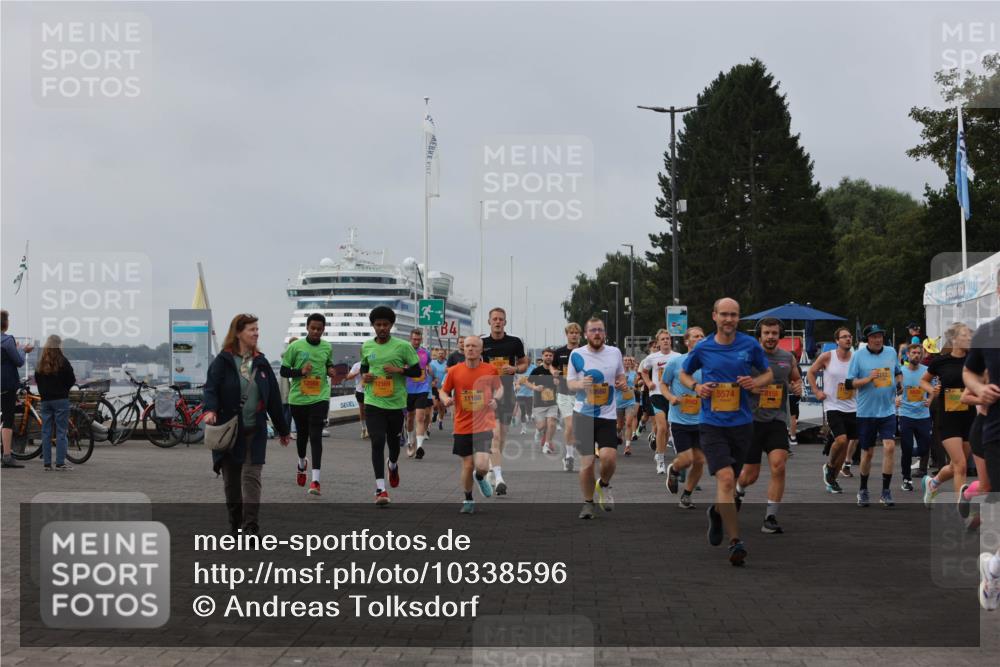 13.09.2026 - Kiel Lauf Andreas Tolksdorf http://msf.ph/oto/10338596 13.09.2026 09:55:12 Kiellinie 12569, 4, 11108, 10580, 9983, 5574, 8155 meine-sportfotos.de
