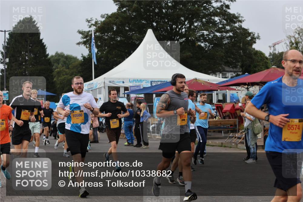 13.09.2026 - Kiel Lauf Andreas Tolksdorf http://msf.ph/oto/10338682 13.09.2026 09:55:15 Kiellinie 08, 6763, 38, 10580, 5947, 8155, 1, 39, 5574 meine-sportfotos.de