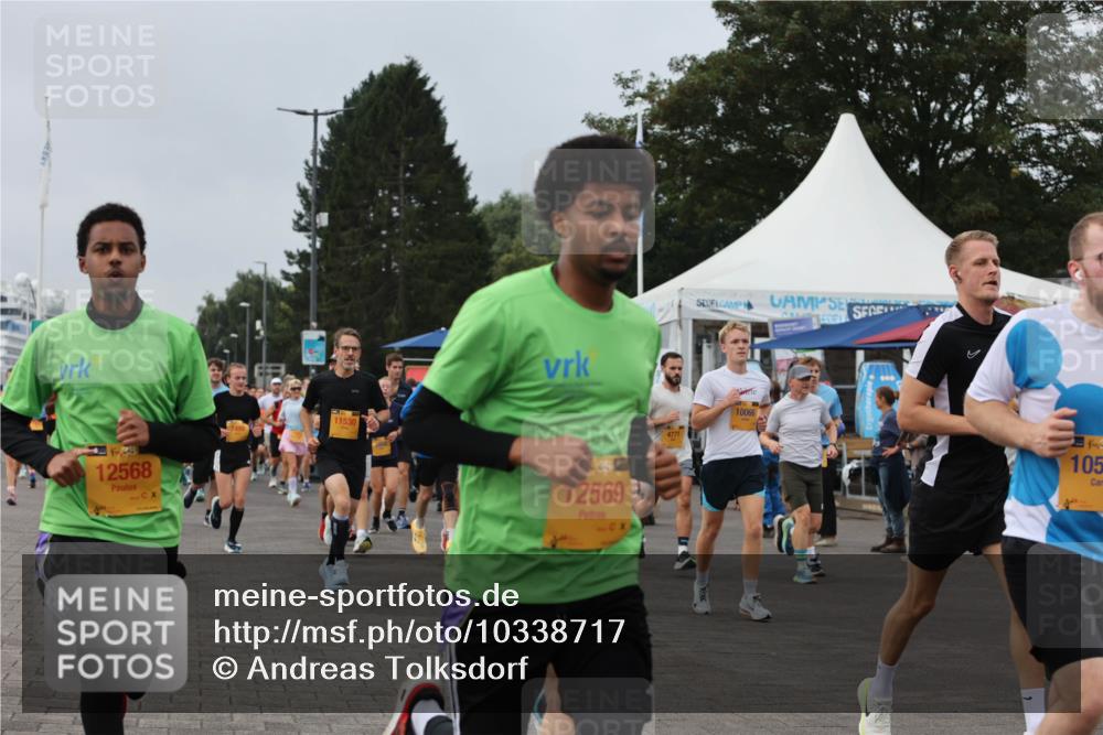 13.09.2026 - Kiel Lauf Andreas Tolksdorf http://msf.ph/oto/10338717 13.09.2026 09:55:16 Kiellinie 1, 8, 12568, 11530, 2569, 4771, 10066, 105 meine-sportfotos.de